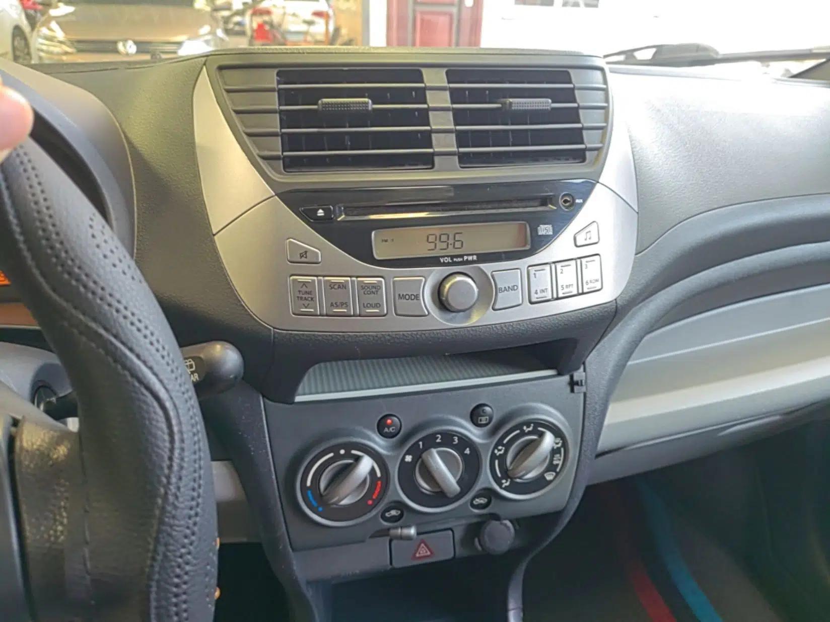 Suzuki Alto 2013 1.0L Automatic Luxury Model — миниатюра 15