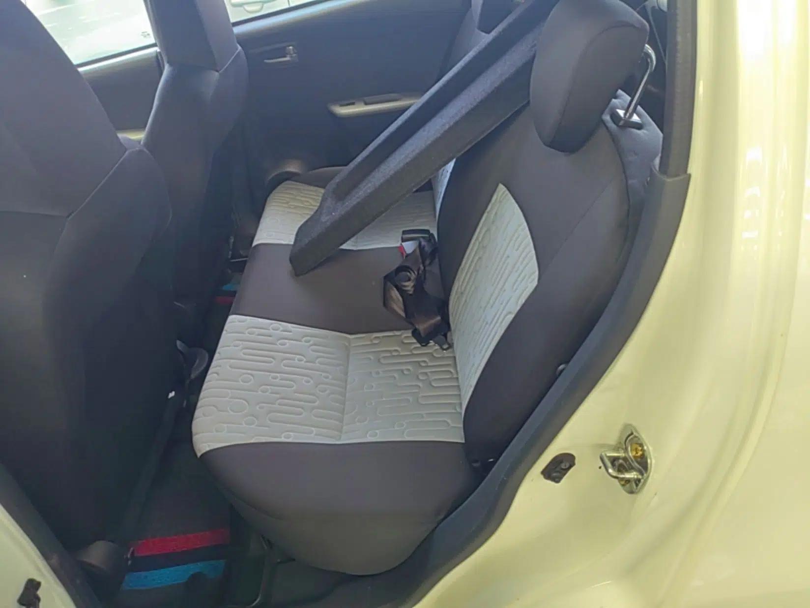 Suzuki Alto 2013 1.0L Automatic Luxury Model — миниатюра 19