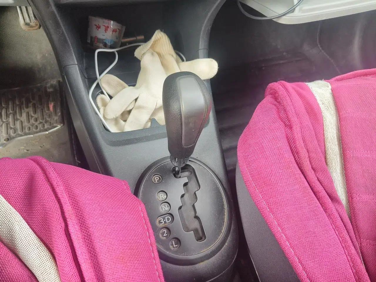 Suzuki Alto 2013 1.0L Automatic Luxury Model — миниатюра 15