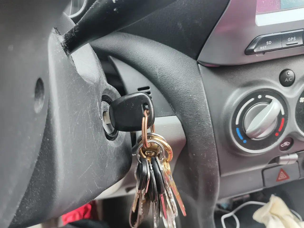 Suzuki Alto 2013 1.0L Automatic Luxury Model — миниатюра 9
