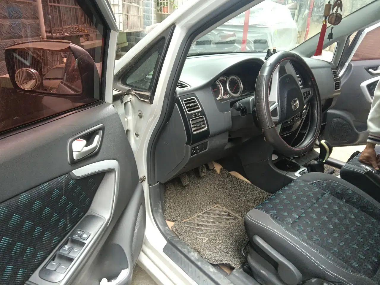 Suzuki Liana A6 2014 Hatchback 1.4L Manual Enjoyment Model — миниатюра 17