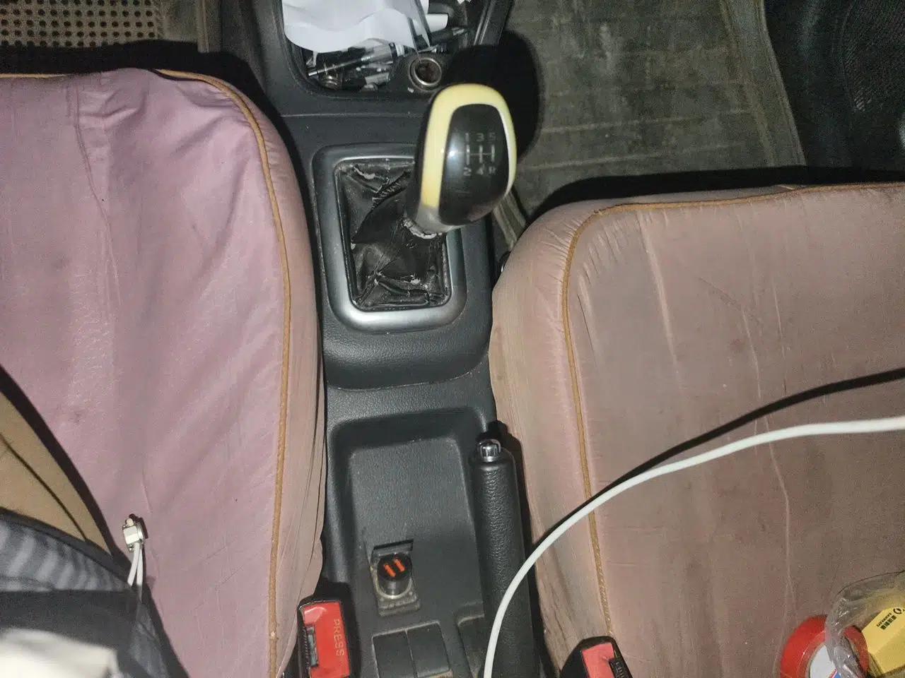 Suzuki Liana A6 2014 Hatchback 1.4L Manual Enjoyment Model — миниатюра 15