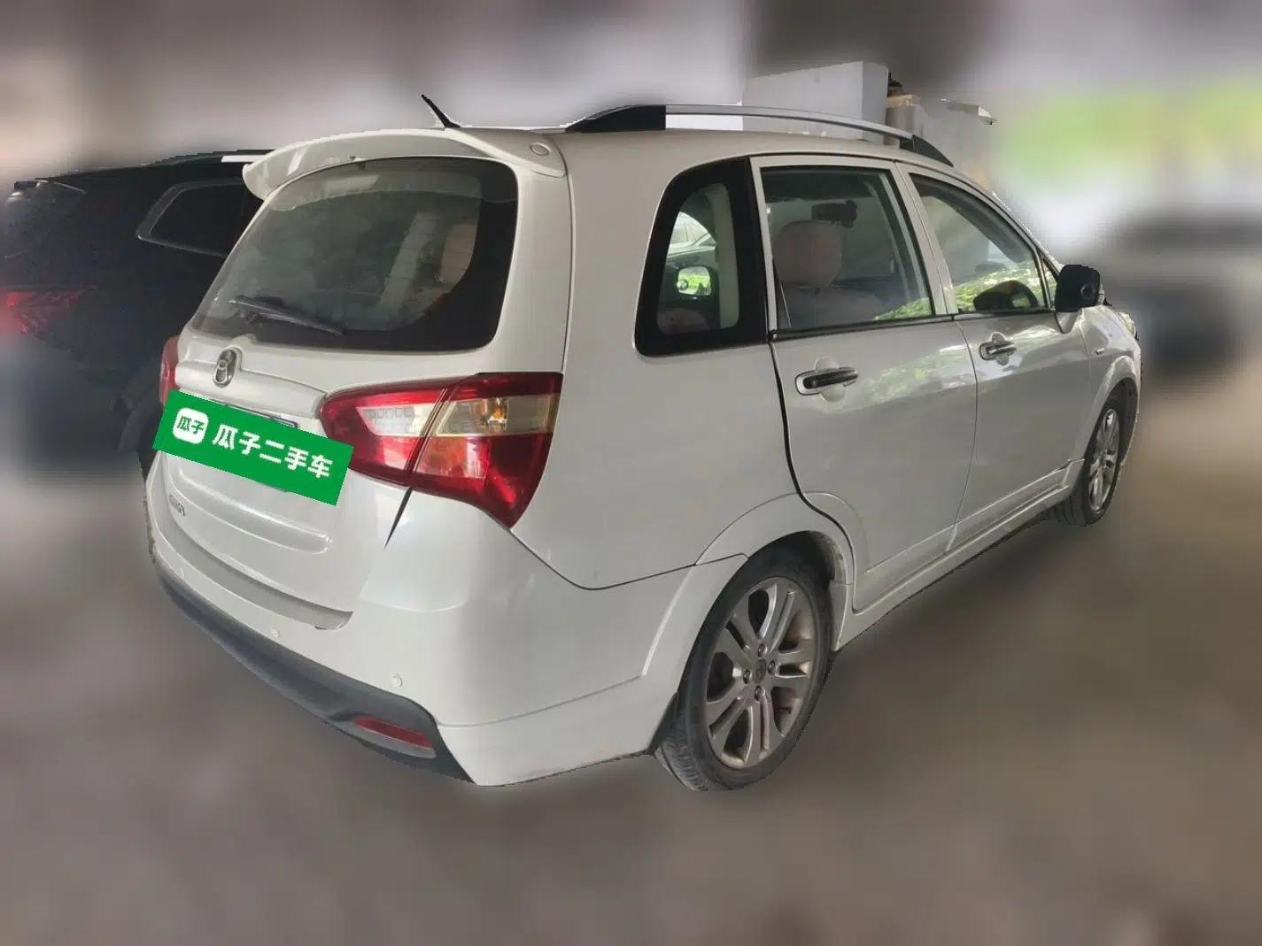 Suzuki Liana A6 2014 Hatchback 1.4L Manual Enjoyment Model — миниатюра 6