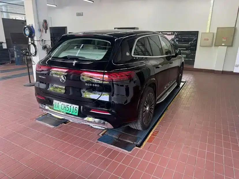 Maybach EQS SUV 2024 EQS 680 Elegant Edition — миниатюра 2