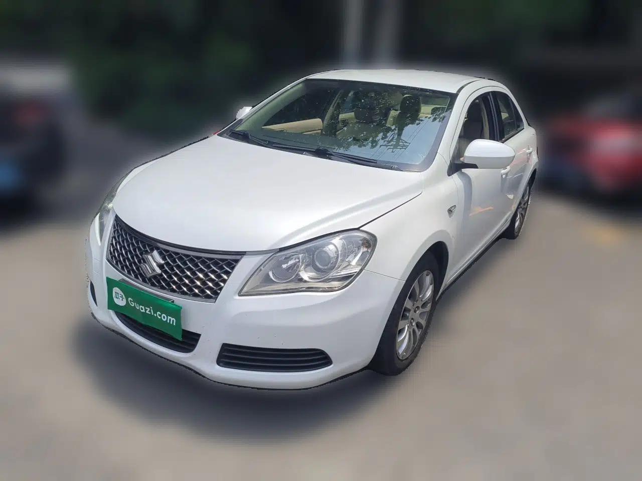Suzuki Kizashi 2011 2.4L Two-Wheel Drive Manual Standard Edition — миниатюра 1