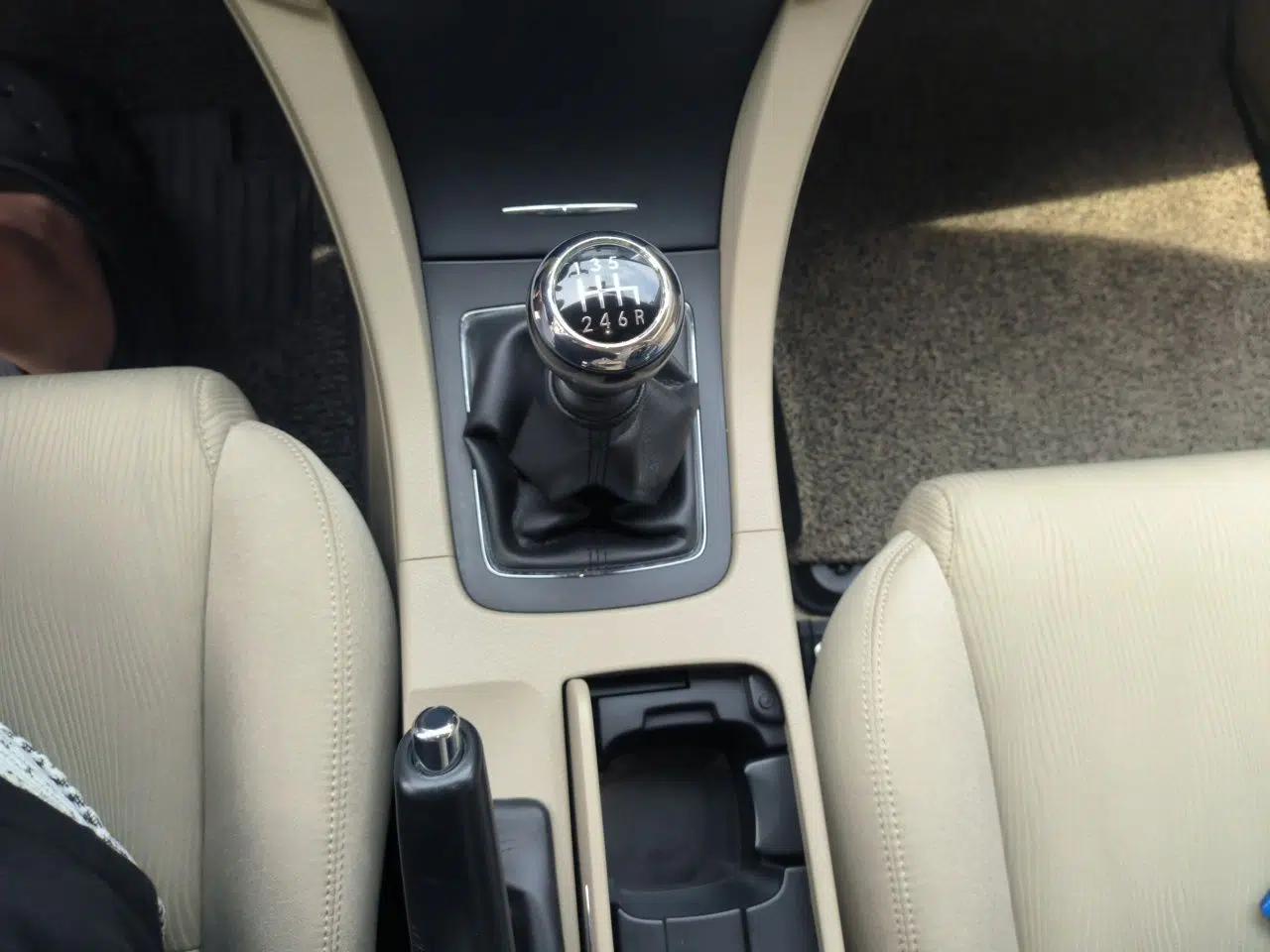 Suzuki Kizashi 2011 2.4L Two-Wheel Drive Manual Standard Edition — миниатюра 15