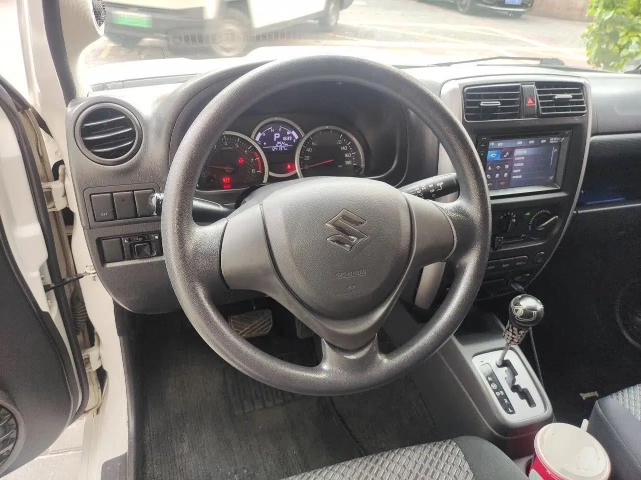 Suzuki Jimny 2015 1.3L AT JLX Navigation Edition — миниатюра 11