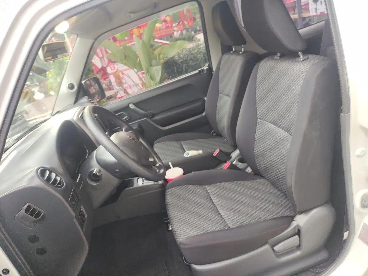 Suzuki Jimny 2015 1.3L AT JLX Navigation Edition — миниатюра 16
