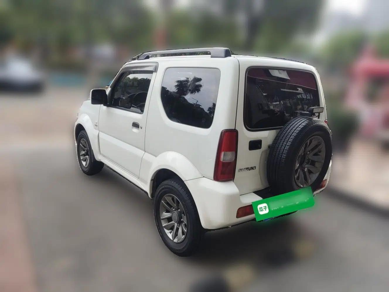 Suzuki Jimny 2015 1.3L AT JLX Navigation Edition — миниатюра 4