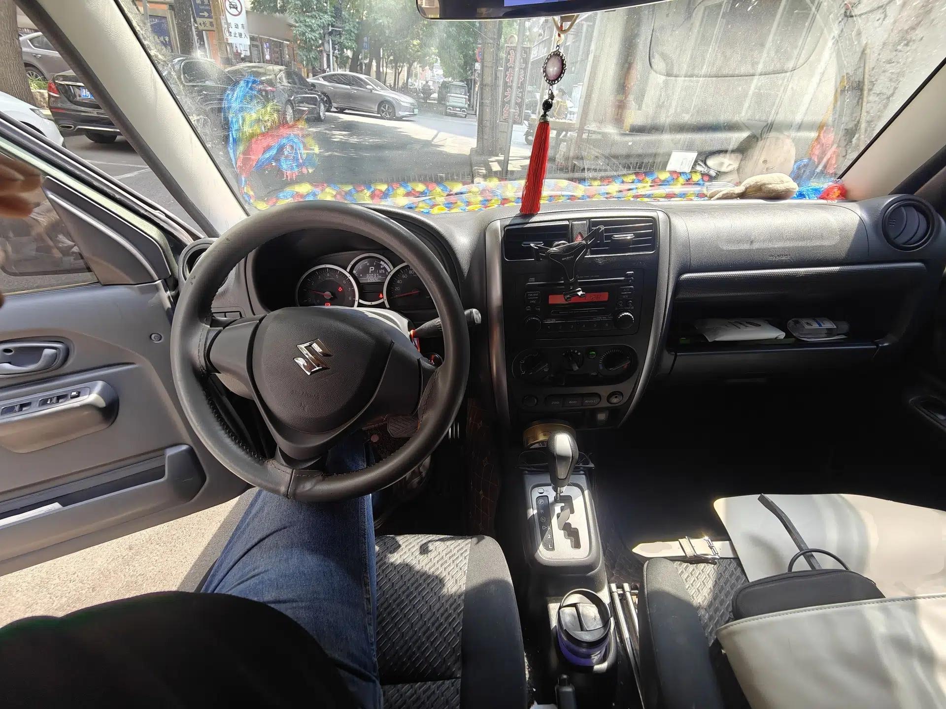Suzuki Jimny 2015 1.3 AT JLX — миниатюра 10