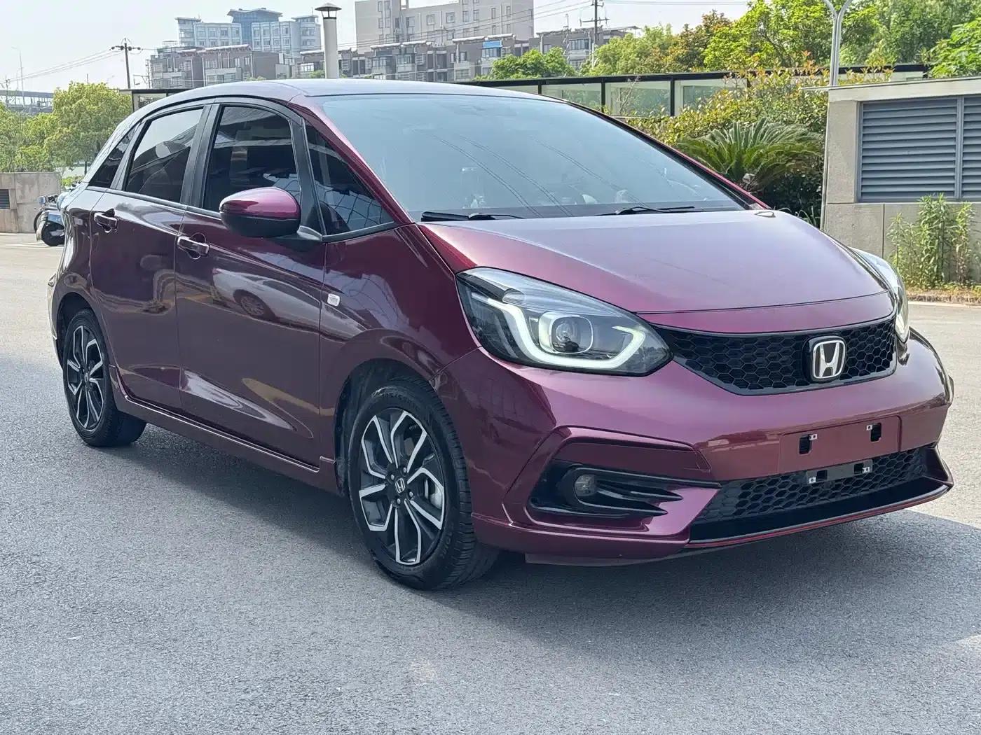 LIFE 2021 1.5L CVT SPORT Edition — миниатюра 3