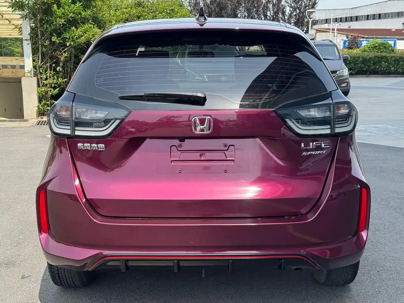 LIFE 2021 1.5L CVT SPORT Edition — миниатюра 22
