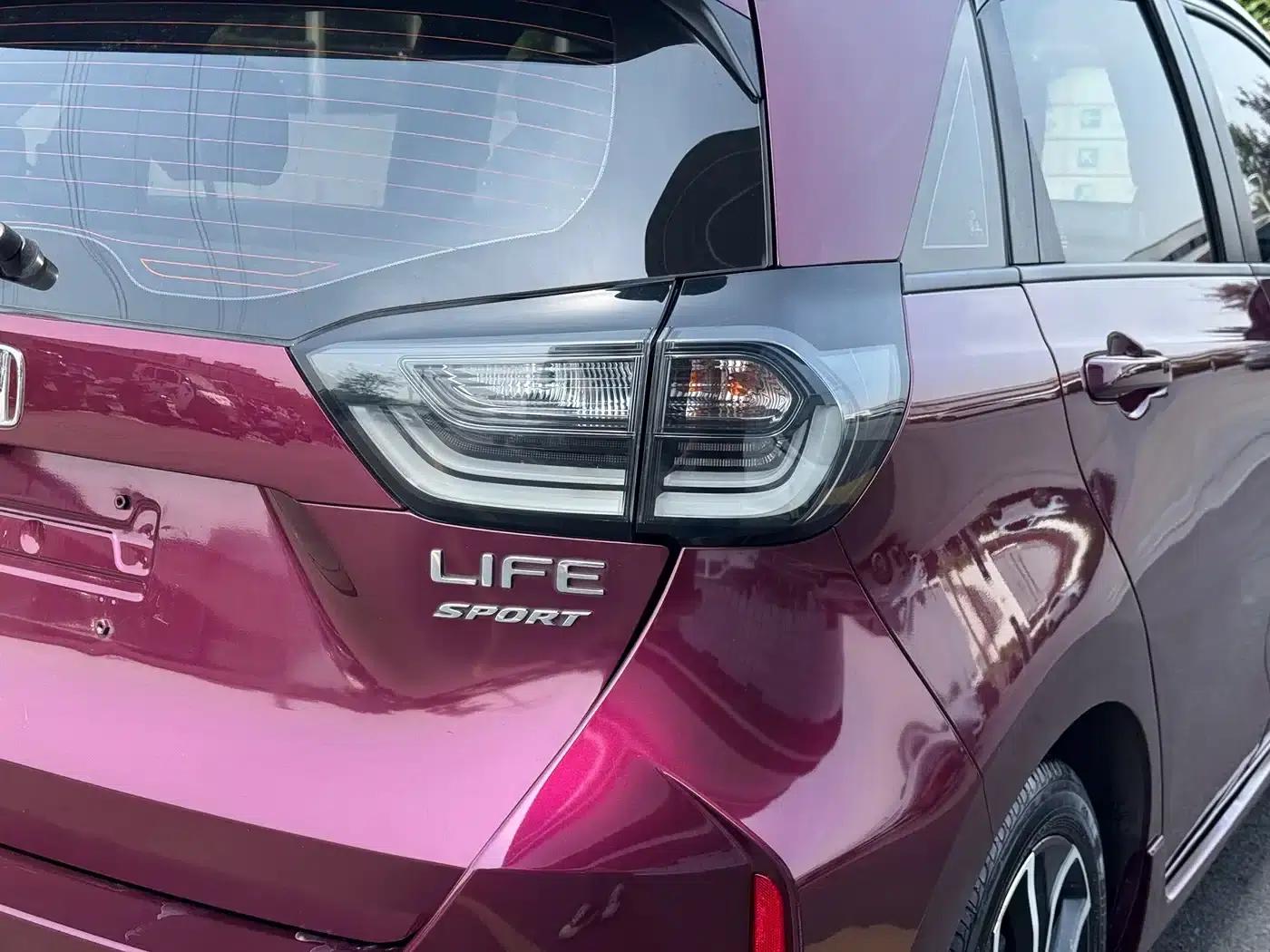 LIFE 2021 1.5L CVT SPORT Edition — миниатюра 27