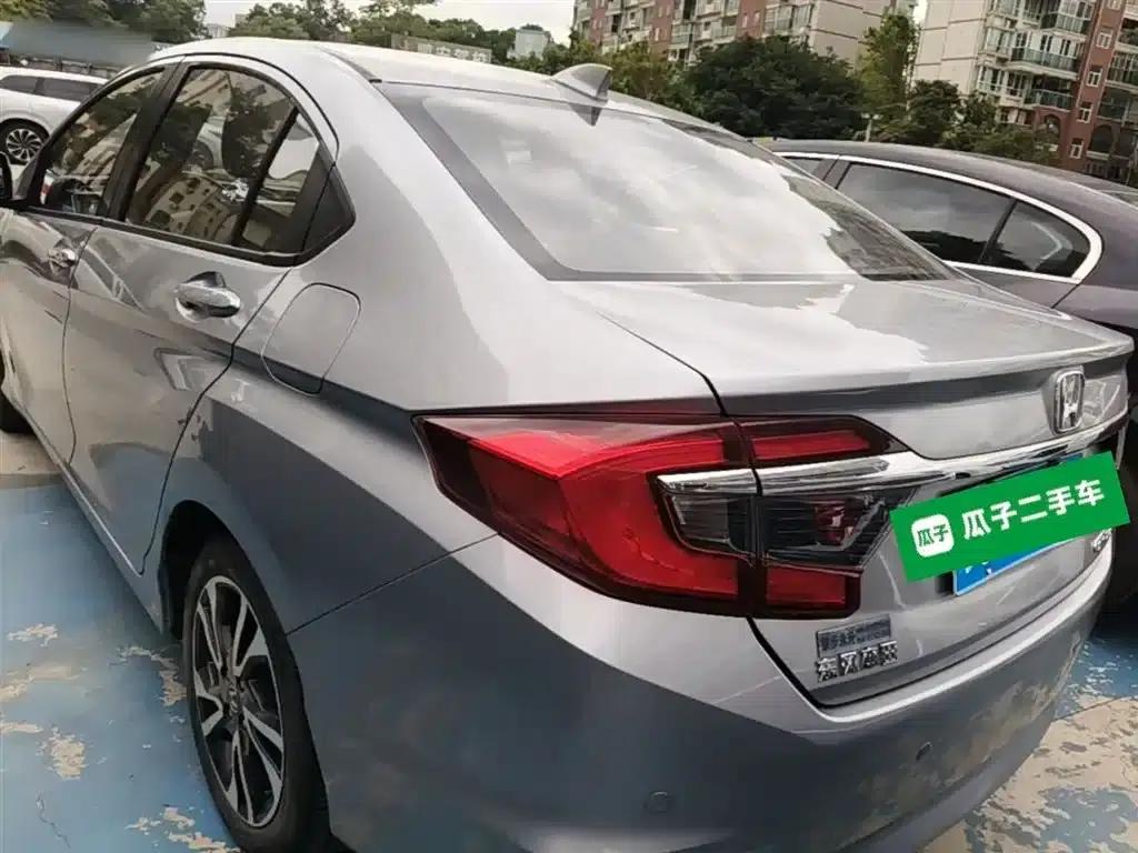 2016 Honda Greiz 1.5L CVT Luxury Edition — миниатюра 5