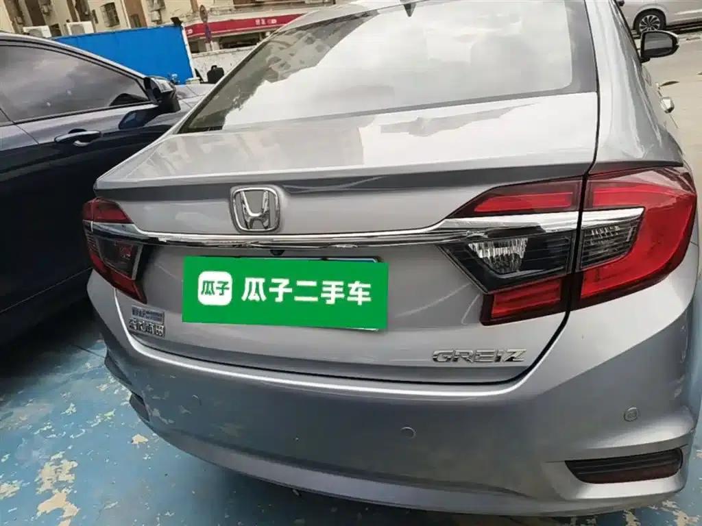 2016 Honda Greiz 1.5L CVT Luxury Edition — миниатюра 6