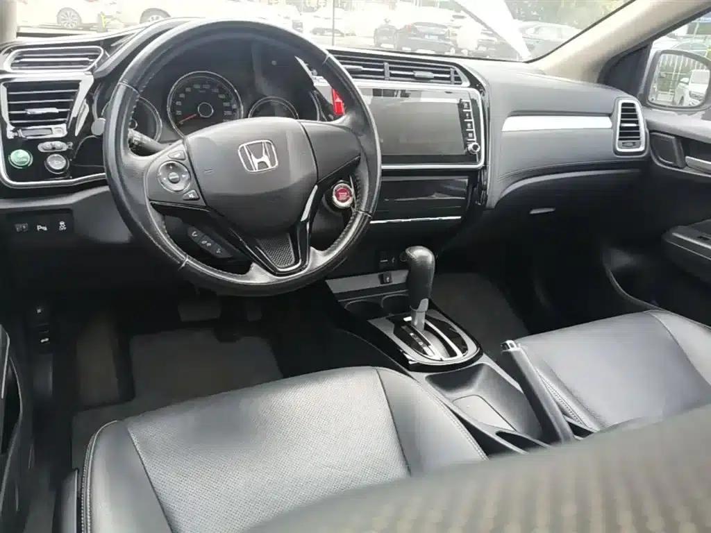 2016 Honda Greiz 1.5L CVT Luxury Edition — миниатюра 10