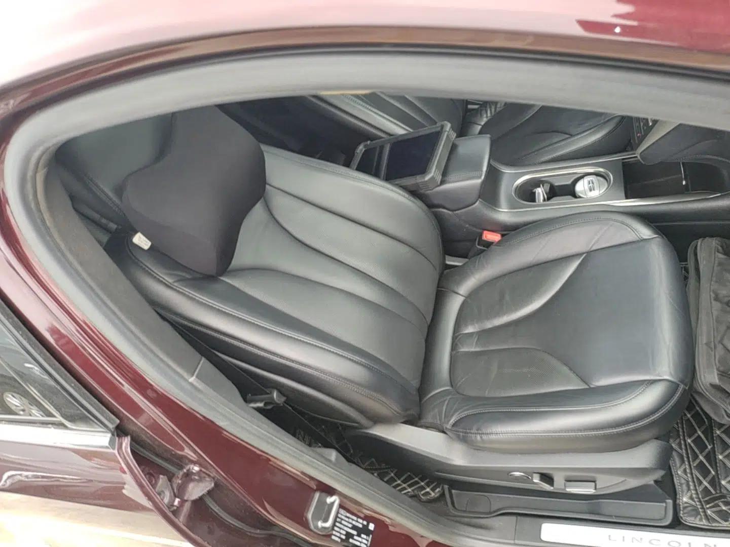 Lincoln MKC 2017 2.0T Two-Wheel Drive Deluxe Edition — миниатюра 23