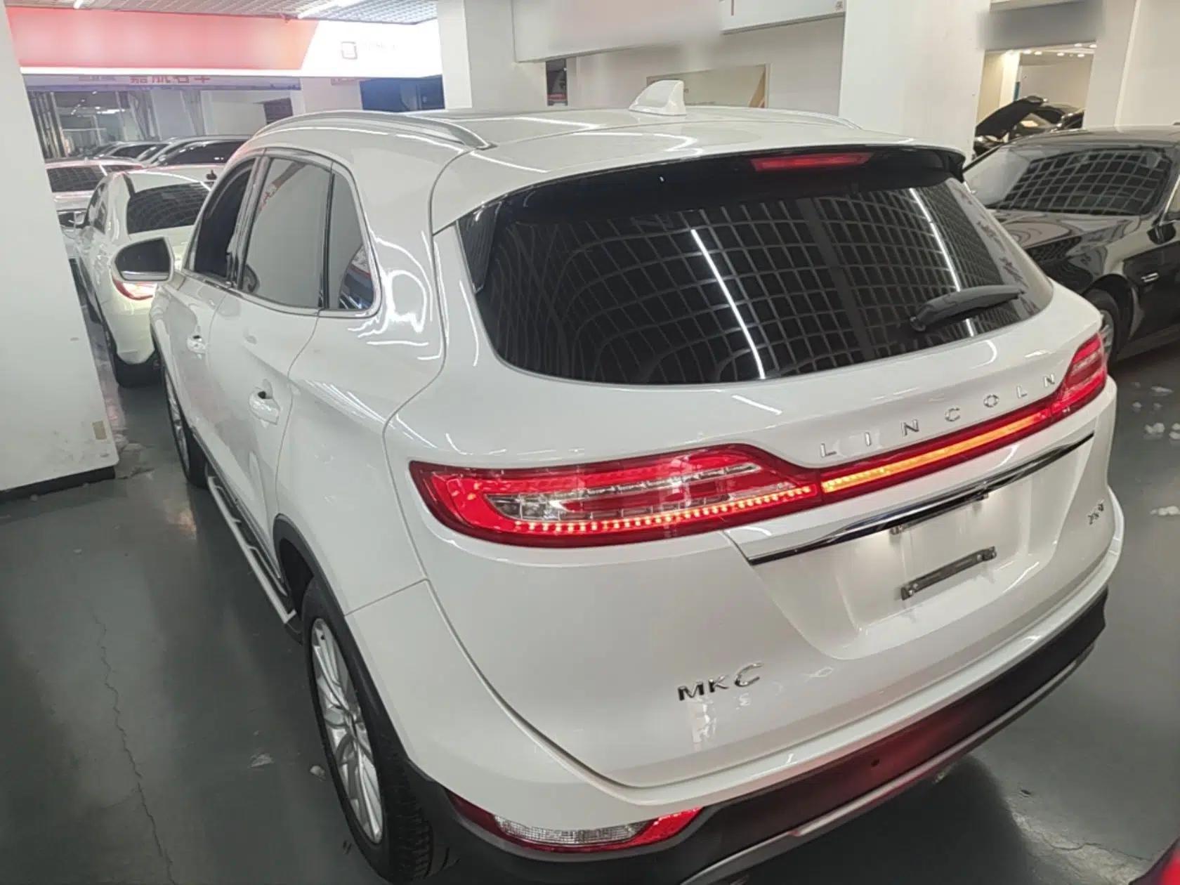 Lincoln MKC 2019 2.0T Two-Wheel Drive Luxury Edition China VI Standard — миниатюра 4