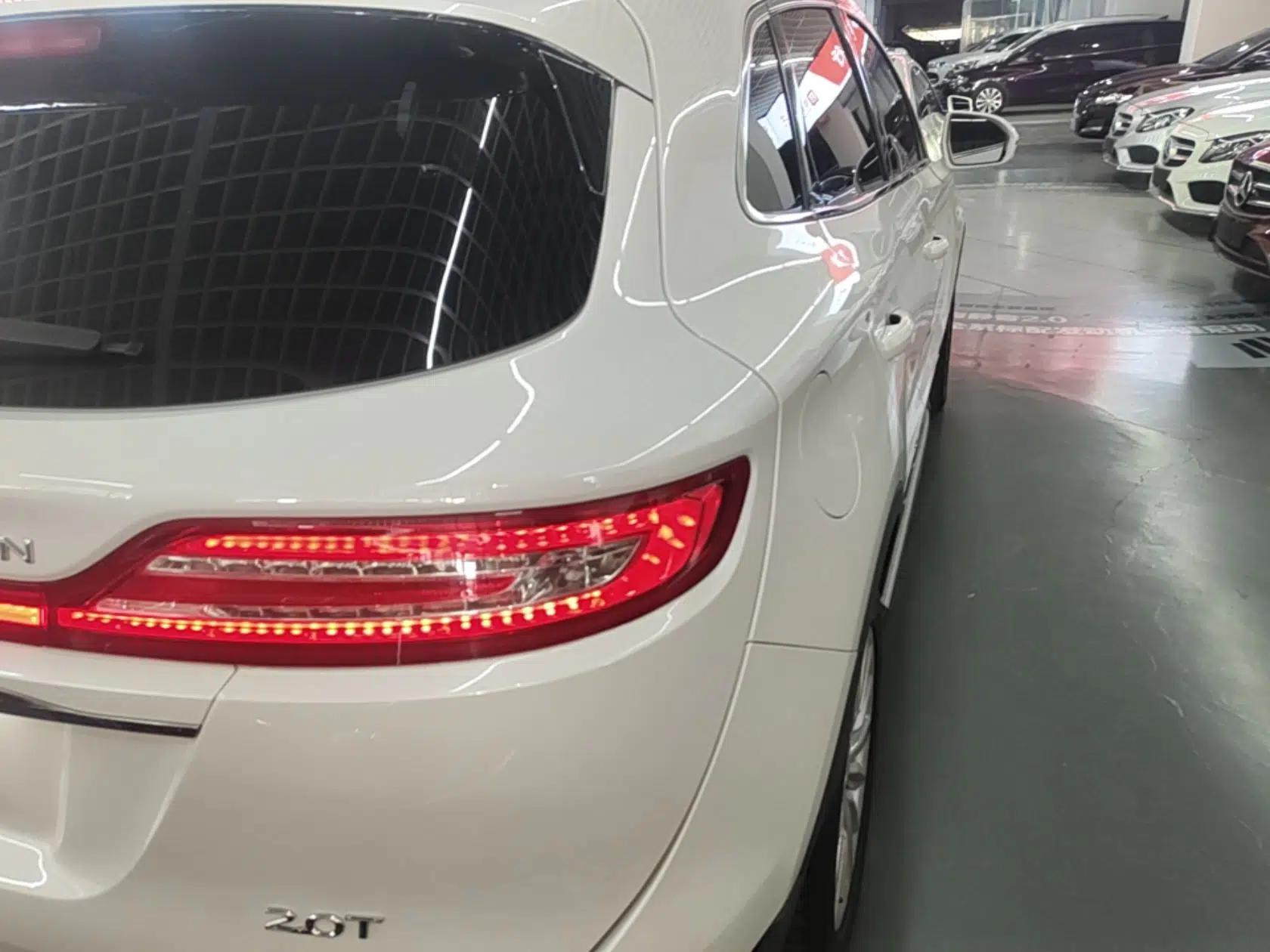 Lincoln MKC 2019 2.0T Two-Wheel Drive Luxury Edition China VI Standard — миниатюра 7