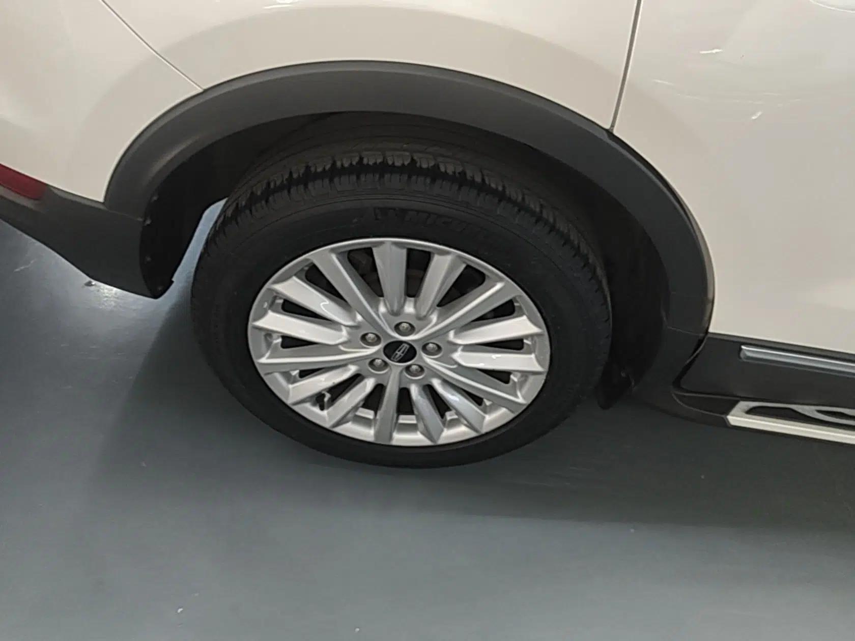 Lincoln MKC 2019 2.0T Two-Wheel Drive Luxury Edition China VI Standard — миниатюра 10