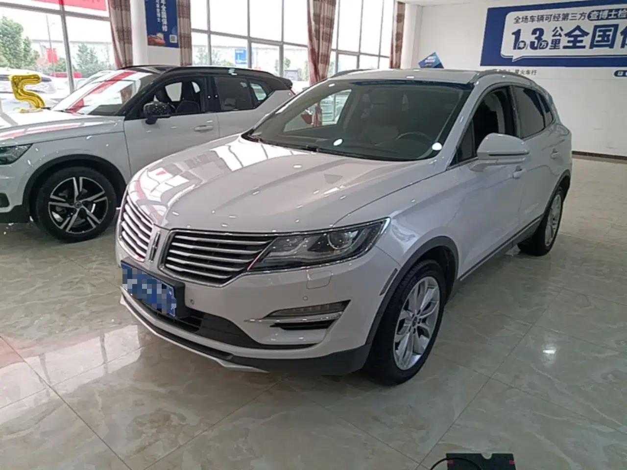 Lincoln MKC 2017 2.0T Four-Wheel Drive Zunya Edition — миниатюра 1
