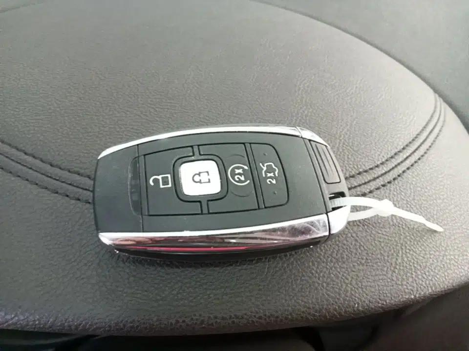 Lincoln MKC 2017 2.0T Four-Wheel Drive Zunya Edition — миниатюра 12