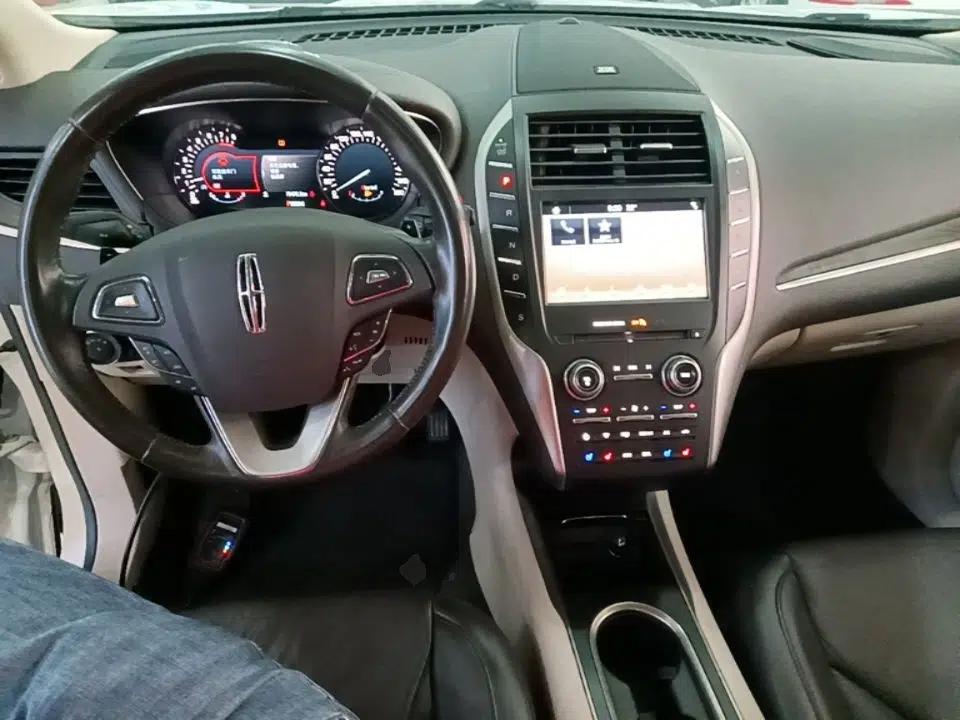 Lincoln MKC 2017 2.0T Four-Wheel Drive Zunya Edition — миниатюра 13