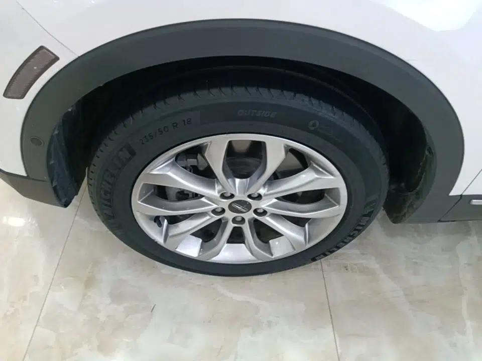 Lincoln MKC 2017 2.0T Four-Wheel Drive Zunya Edition — миниатюра 8