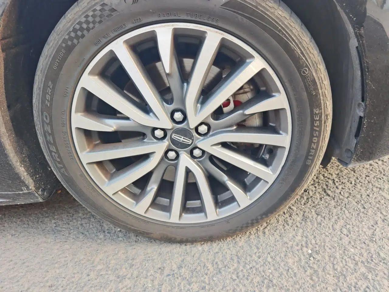 Lincoln Continental 2017 2.0T Two-Wheel-Drive Luxury Edition — миниатюра 8