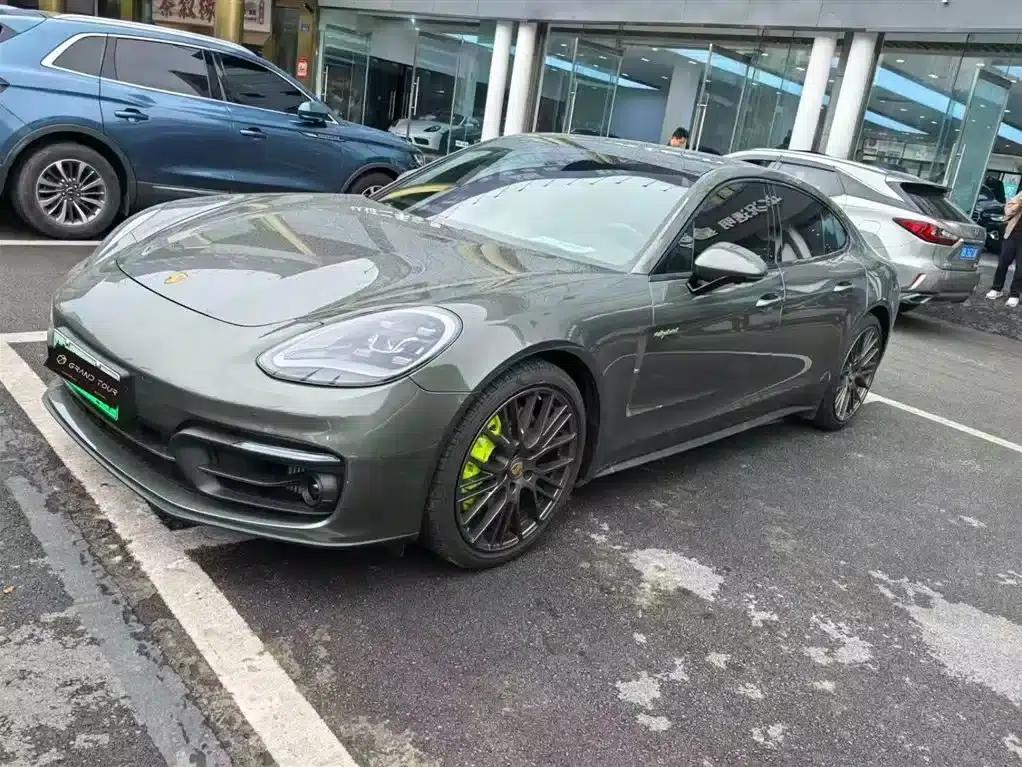 Panamera 4 E-Hybrid Platinum Edition 2.9T (2023 model year) — миниатюра 1