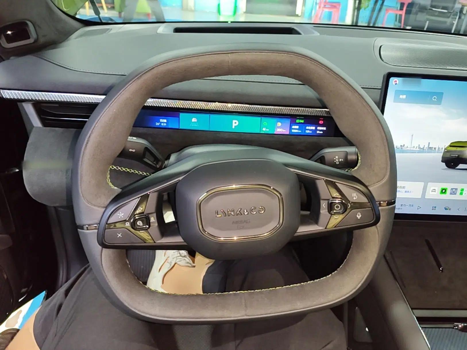 Lynk & Co 10 EM-P 2025 Model 240 All-Wheel Drive Ultra—Sport Edition — миниатюра 14