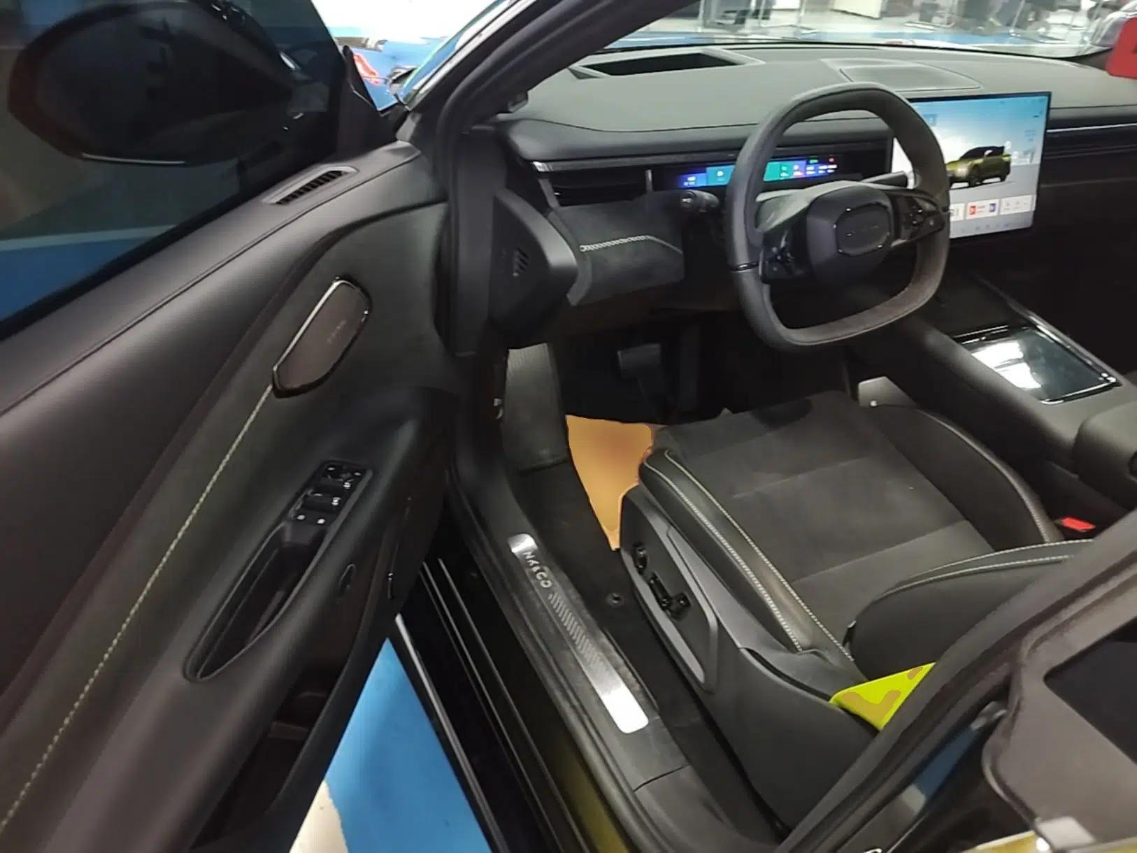 Lynk & Co 10 EM-P 2025 Model 240 All-Wheel Drive Ultra—Sport Edition — миниатюра 19