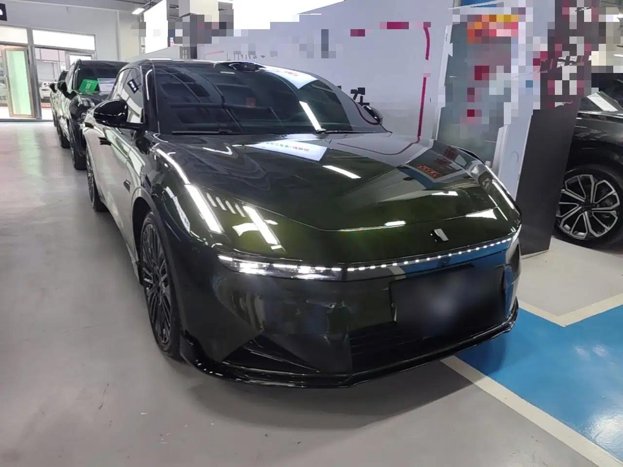 Lynk & Co 10 EM-P 2025 Model 240 All-Wheel Drive Ultra—Sport Edition — миниатюра 3