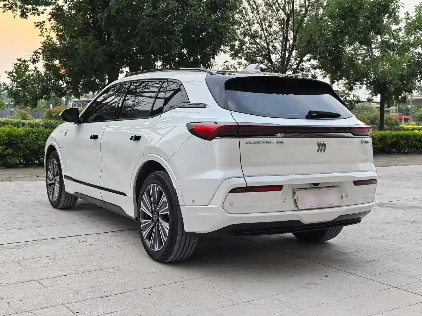 Buick E5 2023 Premium Standard Range Edition — миниатюра 7
