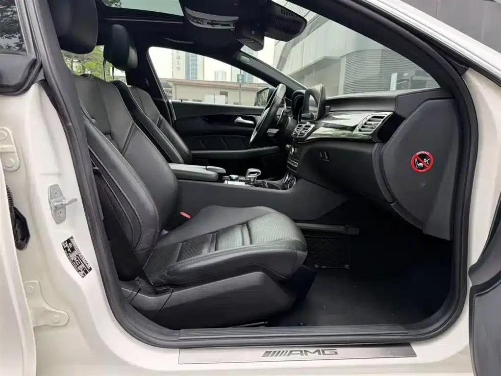 2015 Mercedes-Benz CLS AMG 63 4MATIC — миниатюра 4