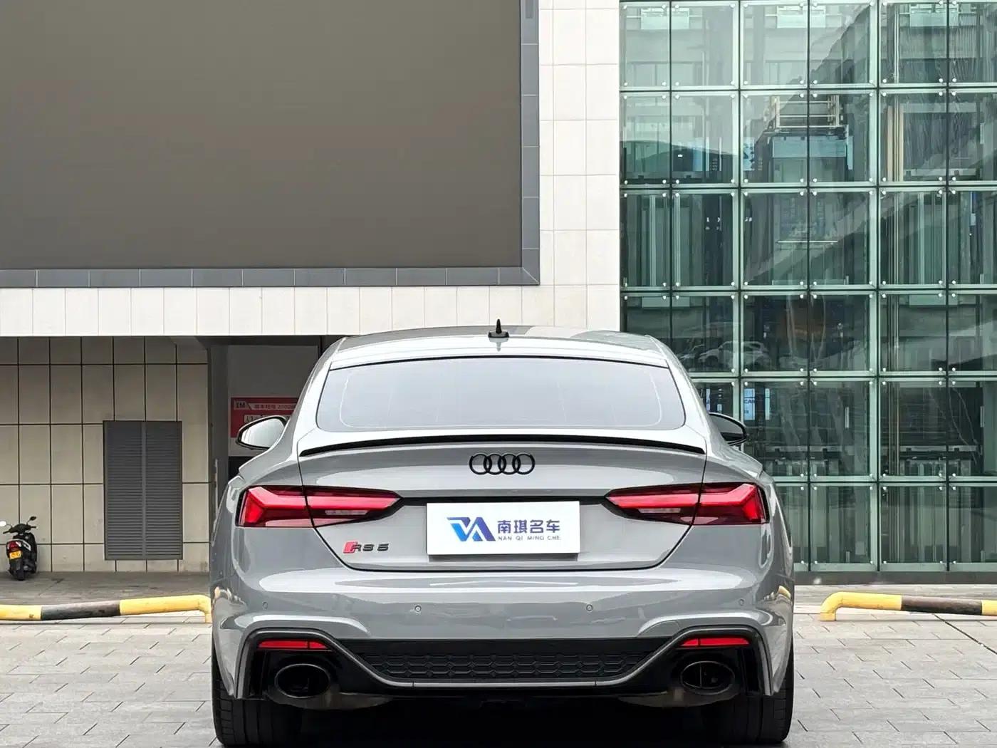 Audi RS 5 2022 RS 5 2.9T Sportback Dark Gold Edition — миниатюра 5