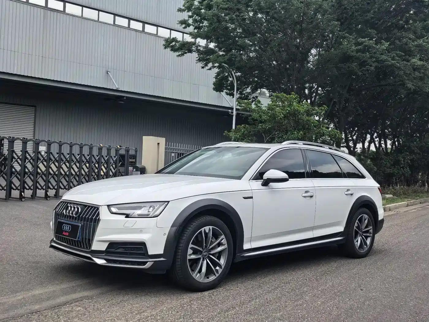 2017 Audi A4 Imported Model 45 TFSI allroad quattro Sport — миниатюра 1
