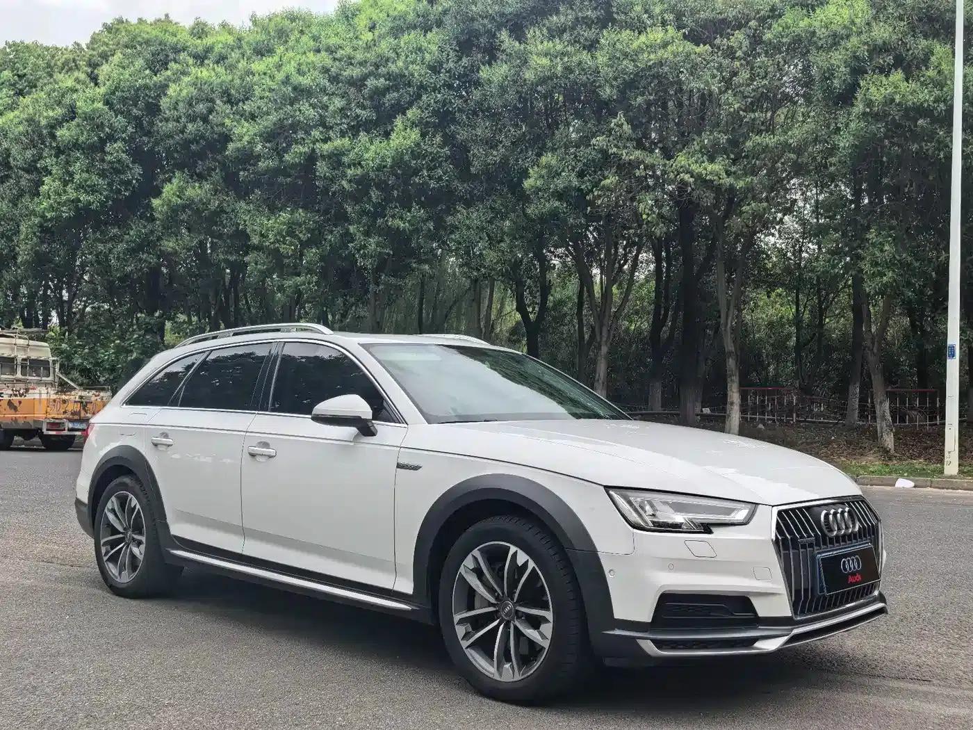 2017 Audi A4 Imported Model 45 TFSI allroad quattro Sport — миниатюра 2