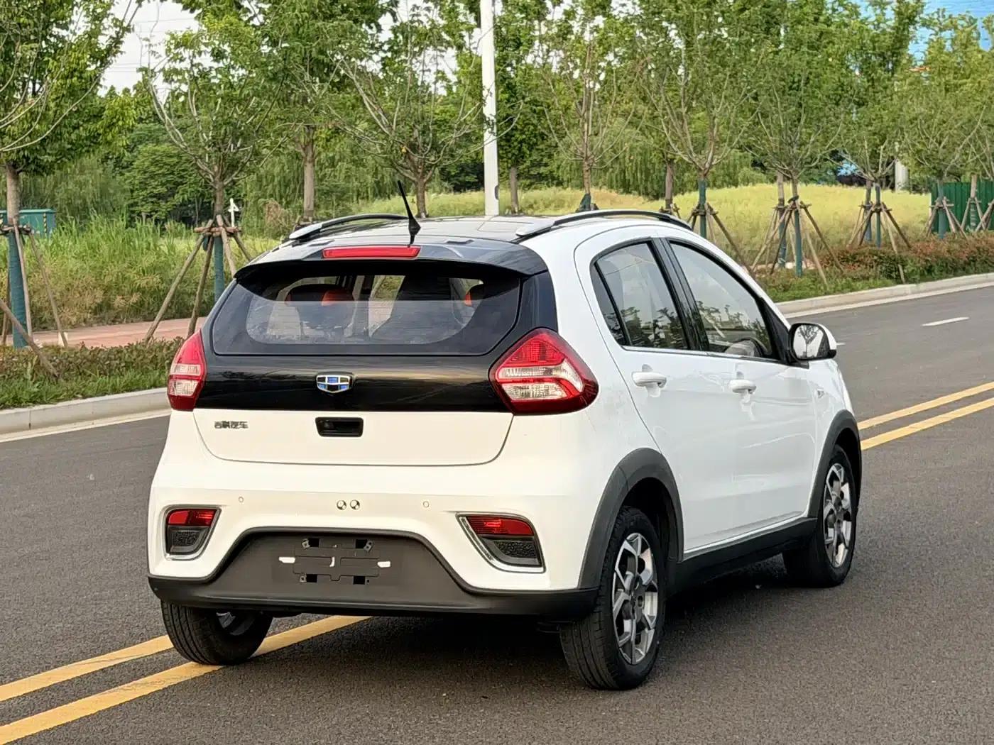 Geely Vision X1 2017 1.3L Automatic Player Edition — миниатюра 7