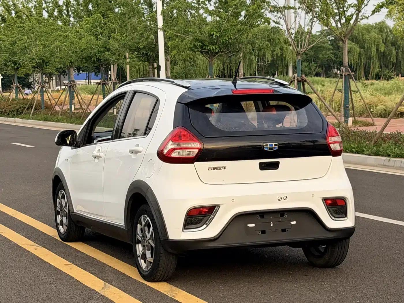 Geely Vision X1 2017 1.3L Automatic Player Edition — миниатюра 9