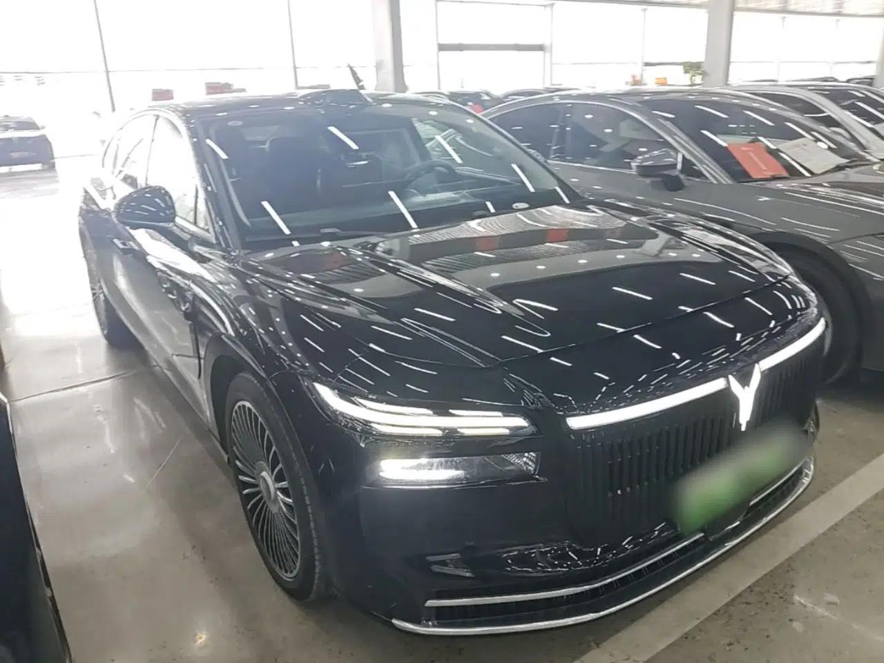 VOYAH Lantu Chiguang L 2026 Four-Wheel-Drive Ultra — миниатюра 3