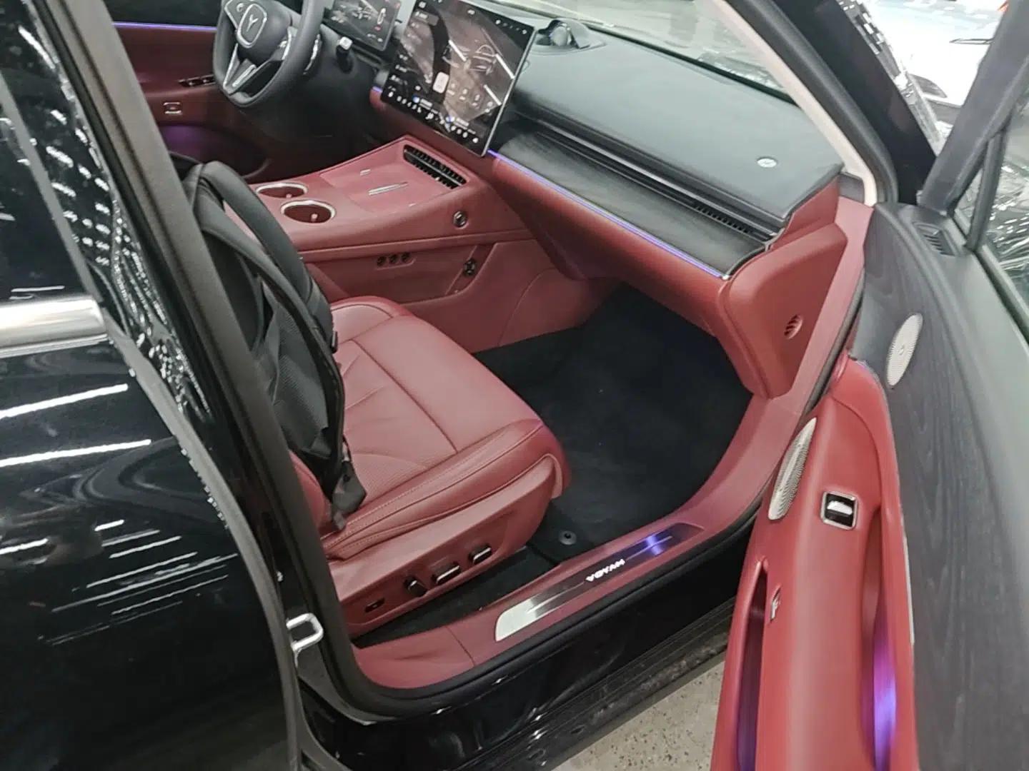 VOYAH Lantu Chiguang L 2026 Four-Wheel-Drive Ultra — миниатюра 23
