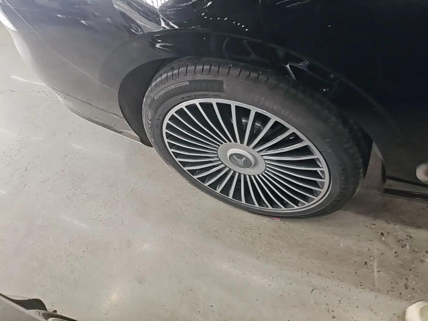VOYAH Lantu Chiguang L 2026 Four-Wheel-Drive Ultra — миниатюра 10