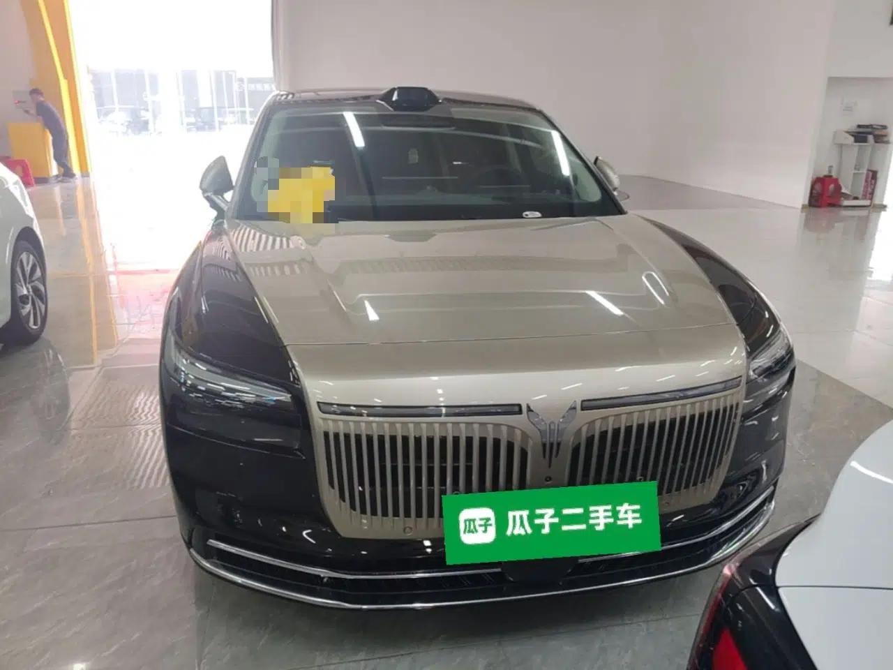 VOYAH Lantu Chiguang L 2026 Four-Wheel-Drive Ultra — миниатюра 2