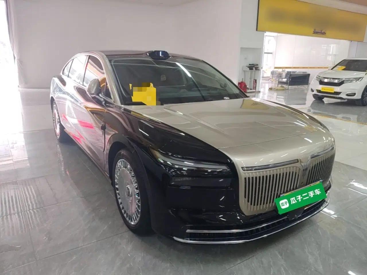 VOYAH Lantu Chiguang L 2026 Four-Wheel-Drive Ultra — миниатюра 3