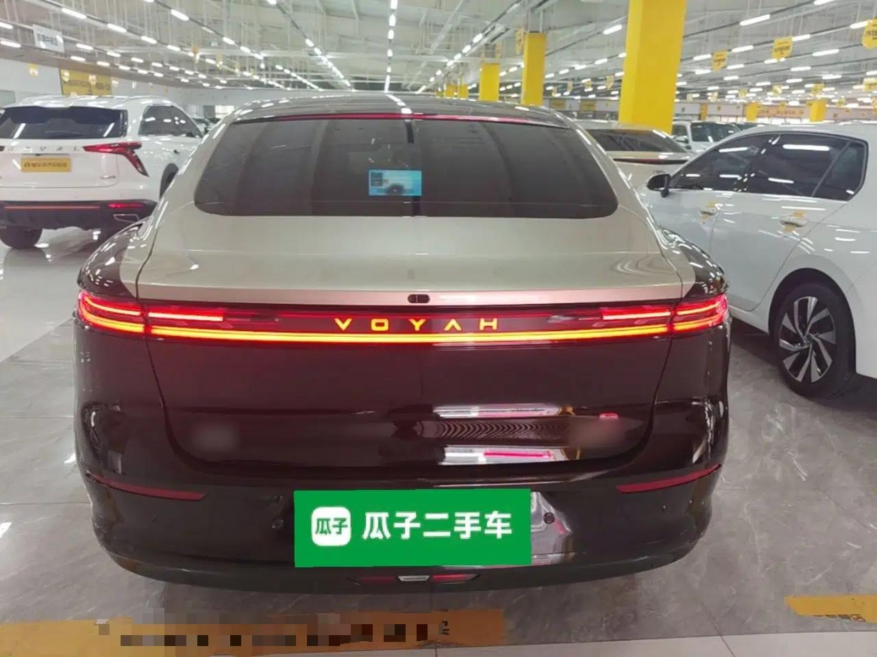 VOYAH Lantu Chiguang L 2026 Four-Wheel-Drive Ultra — миниатюра 5