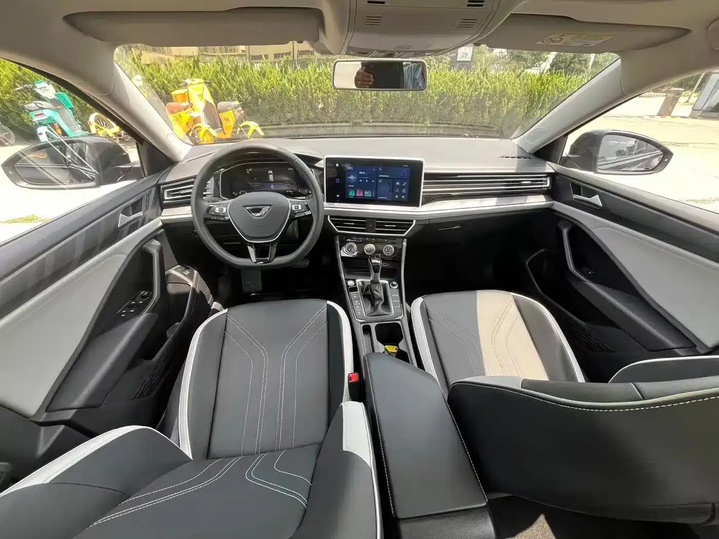 Jetta VA7 2025 1.4T Automatic First-Come, First-Served Edition — миниатюра 4