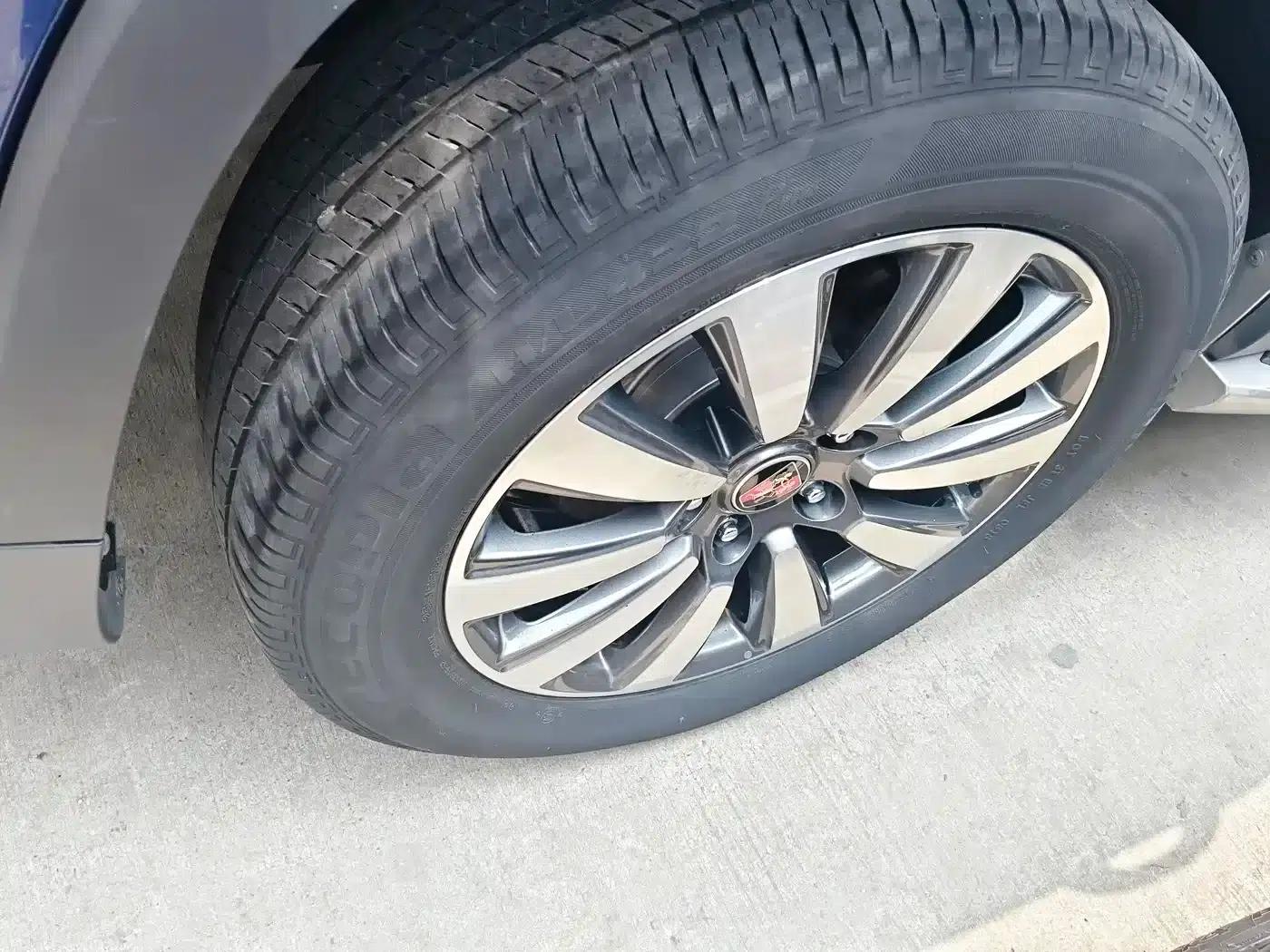 Roewe RX8 2018 30T Intelligent Internet Four-Wheel Drive Flagship Edition — миниатюра 13
