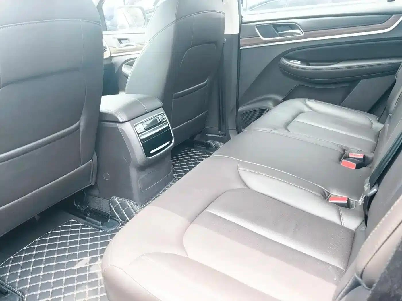 Roewe RX8 2018 30T Intelligent Internet Four-Wheel Drive Flagship Edition — миниатюра 8