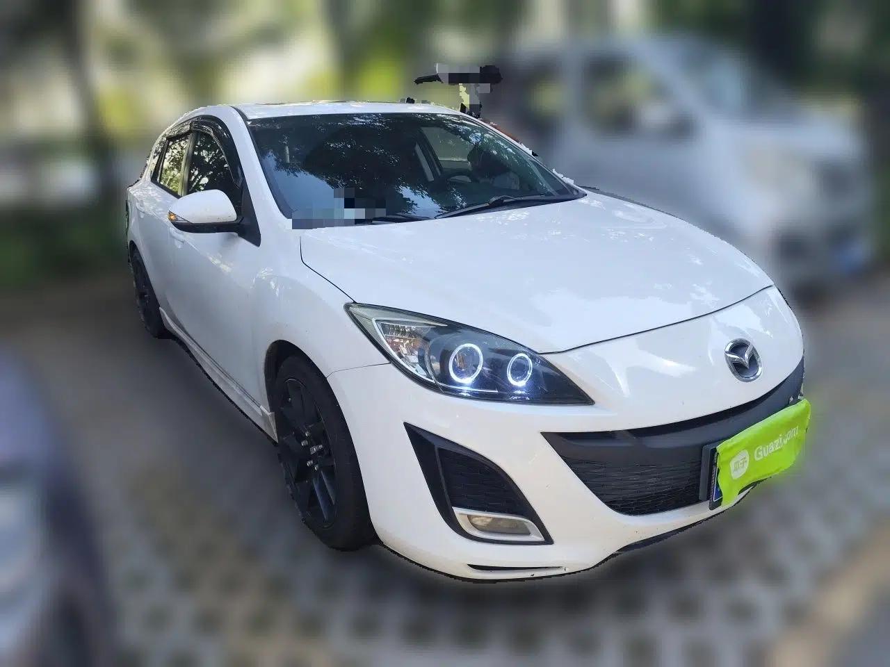Mazda 3 2012 Hatchback 2.0L Automatic Luxury Model — миниатюра 3